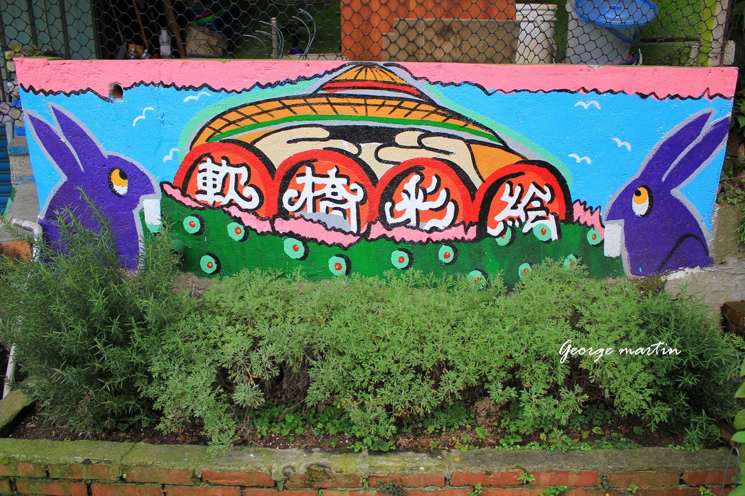 http://i.dcview.tw/gallery/201204/9ed457fd2b934f97a9d4fb7f18057a07.jpg