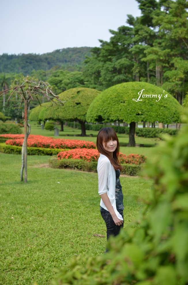 http://i.dcview.tw/gallery/201204/a2bbf4ad22c094dd050d6821d42dae29.jpg