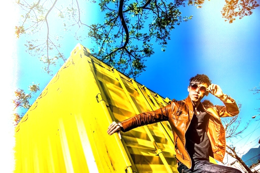 http://i.dcview.tw/gallery/201204/a53879f5eabd139d47c8d9a89937eb6e.jpg