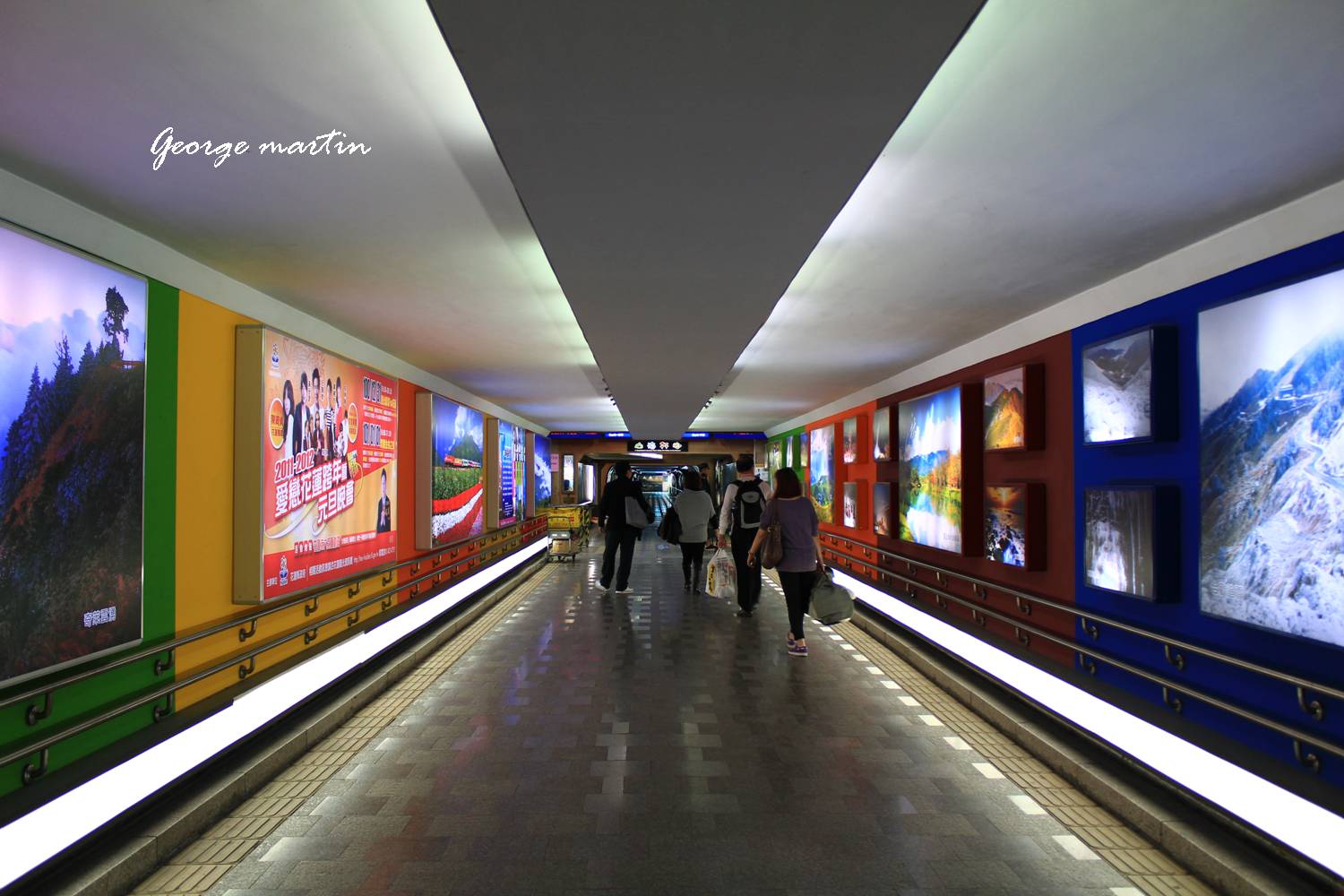 http://i.dcview.tw/gallery/201204/acb832dee214cc0b31815fd79d553ee6.jpg