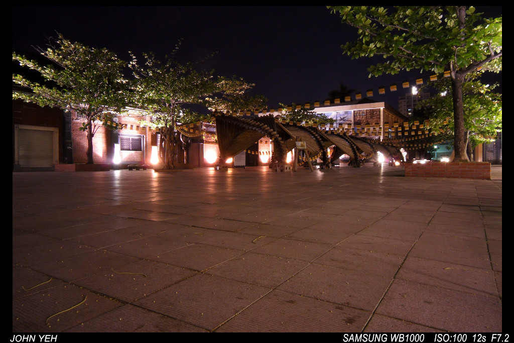 http://i.dcview.tw/gallery/201204/b279c32aa728680a26af59d3581ece27.jpg