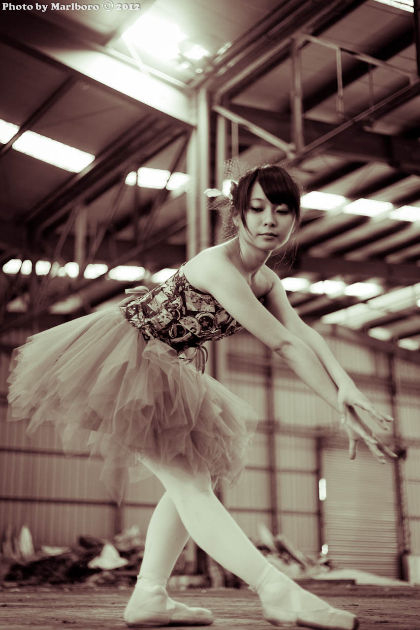 http://i.dcview.tw/gallery/201204/c4db412313ab5c819459b4be76e7009b.jpg