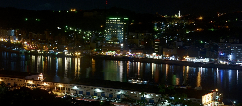 http://i.dcview.tw/gallery/201204/d72aed9a333eb4d82be83904b15a77ee.jpg