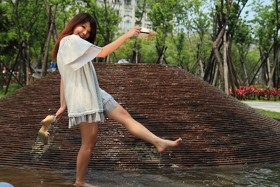 http://i.dcview.tw/gallery/201204/f036b92d15249e2f5025d8f96a375760.jpg