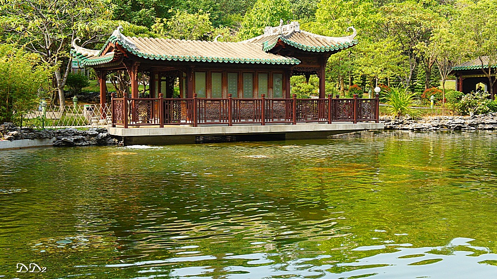 http://i.dcview.tw/gallery/201205/09b945197e4a6301eb8d60d09f7a2453.jpg