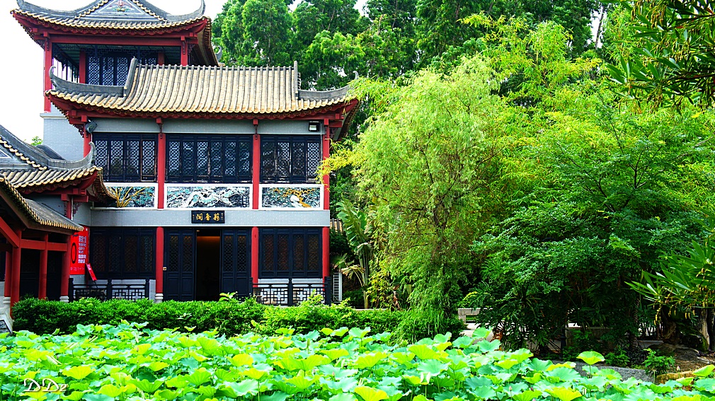 http://i.dcview.tw/gallery/201205/2e523bfe313b1086cc5619dd0d8c7d0c.jpg