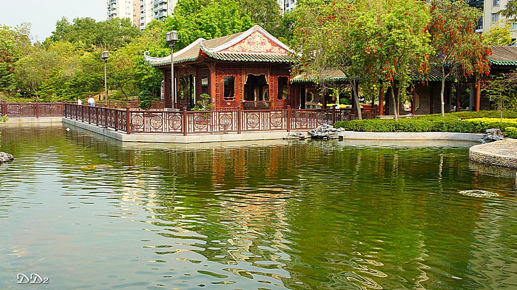 http://i.dcview.tw/gallery/201205/385f0beef57d418fec259afa7565ac0d.jpg