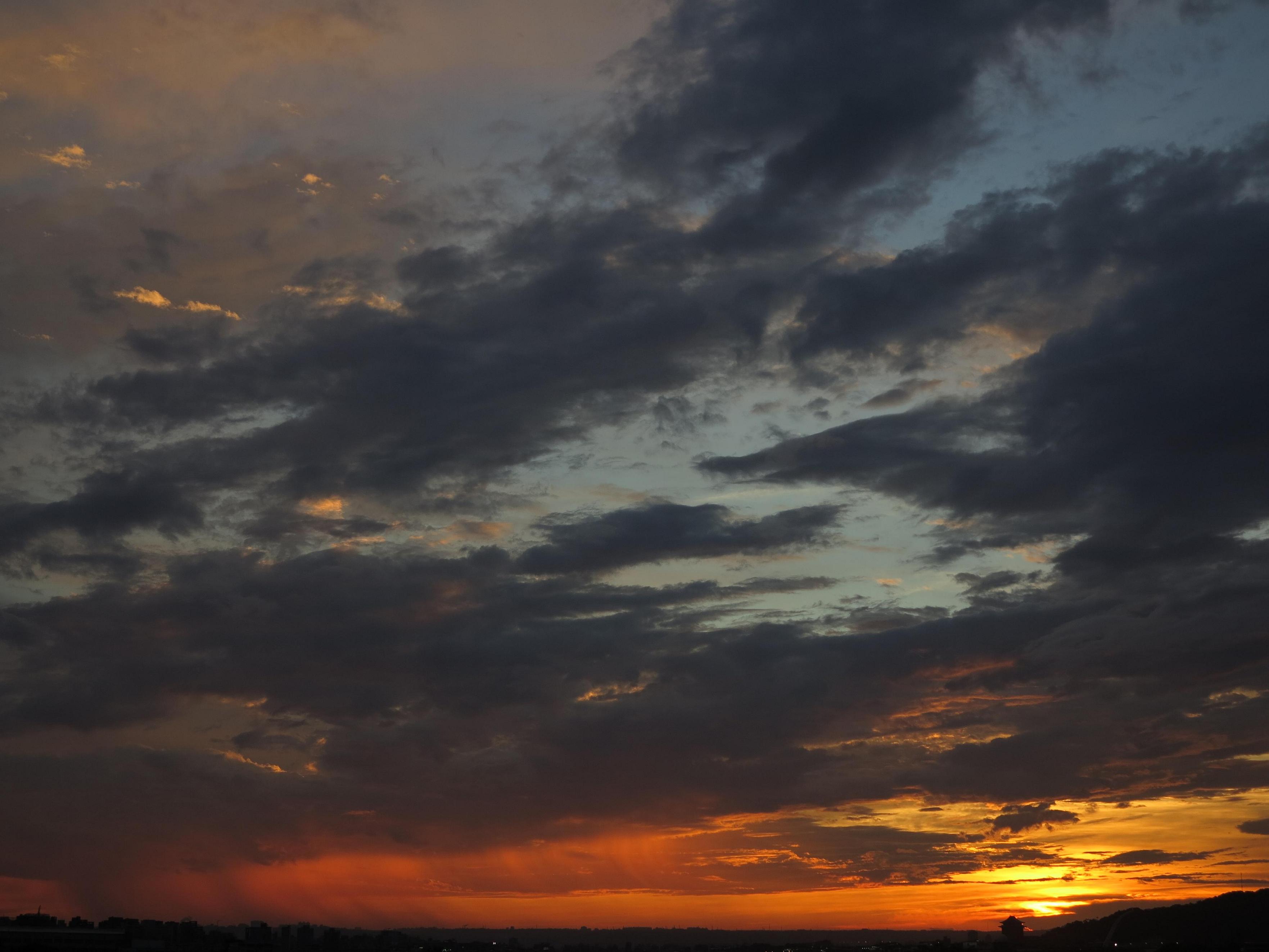 http://i.dcview.tw/gallery/201205/425e80387324d6b6525b9642eb5a97c9.jpg