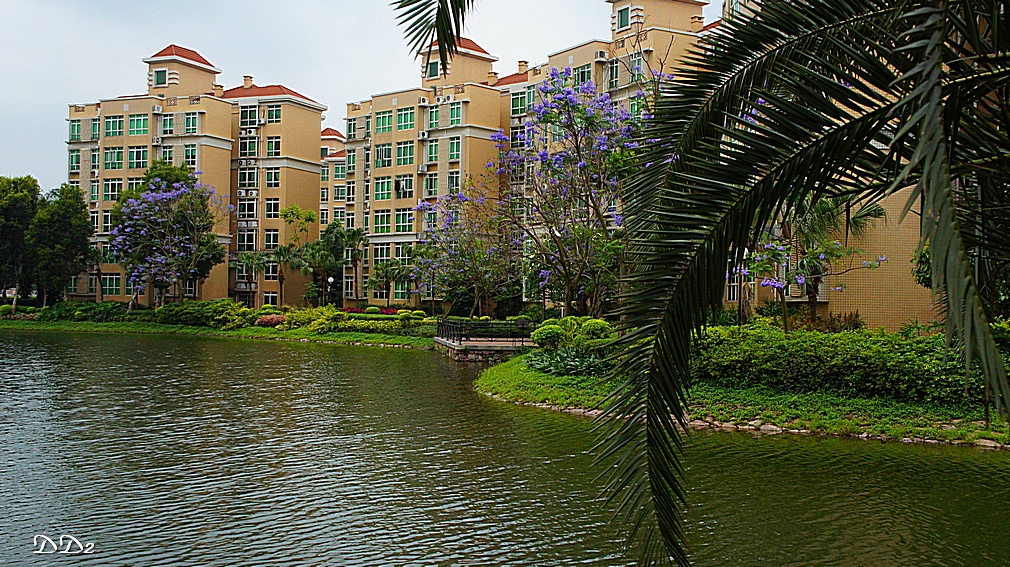 http://i.dcview.tw/gallery/201205/4292530fd92b33c6deb2a0892435cf9b.jpg
