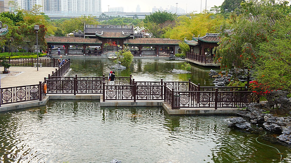 http://i.dcview.tw/gallery/201205/42d7e57f3e10bd8d2573e55819a4b715.jpg