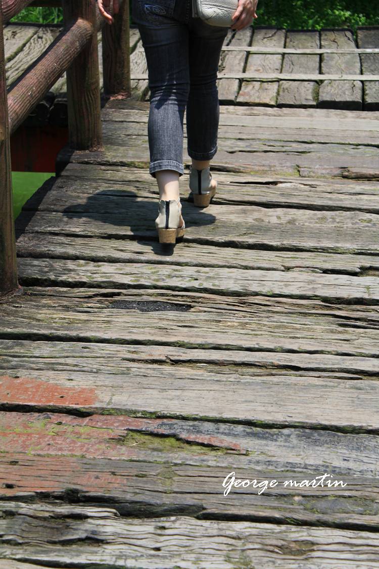 http://i.dcview.tw/gallery/201205/4ece717c21fd33f667c8a24b52fdc03f.jpg