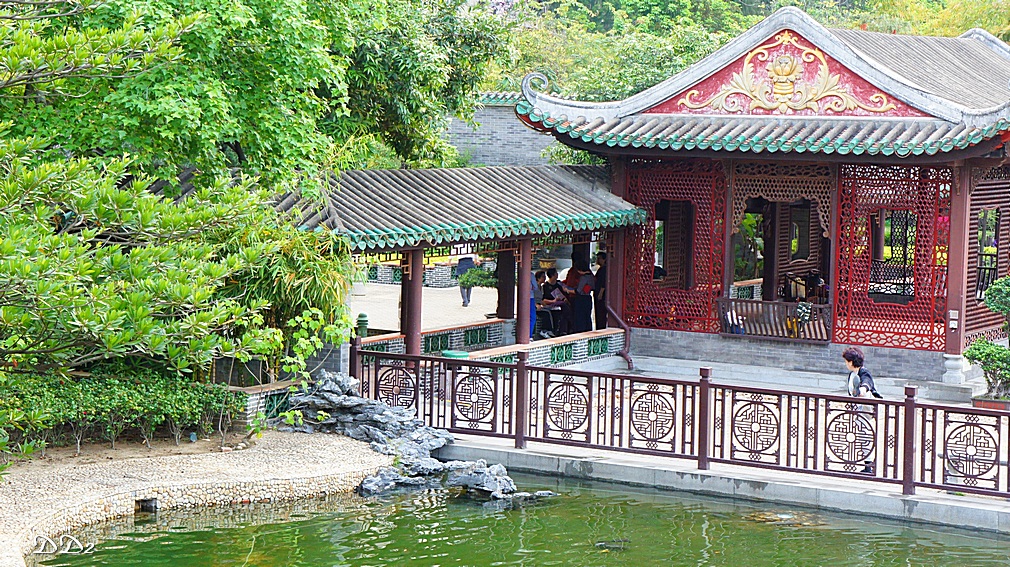 http://i.dcview.tw/gallery/201205/56f7471ddb5563dcbaa1bc02b72676ea.jpg