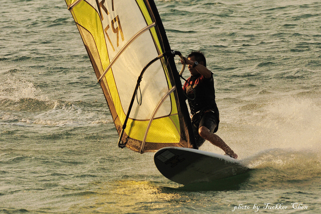 http://i.dcview.tw/gallery/201205/7cb80a28af611fff774a4e31c901a36c.jpg