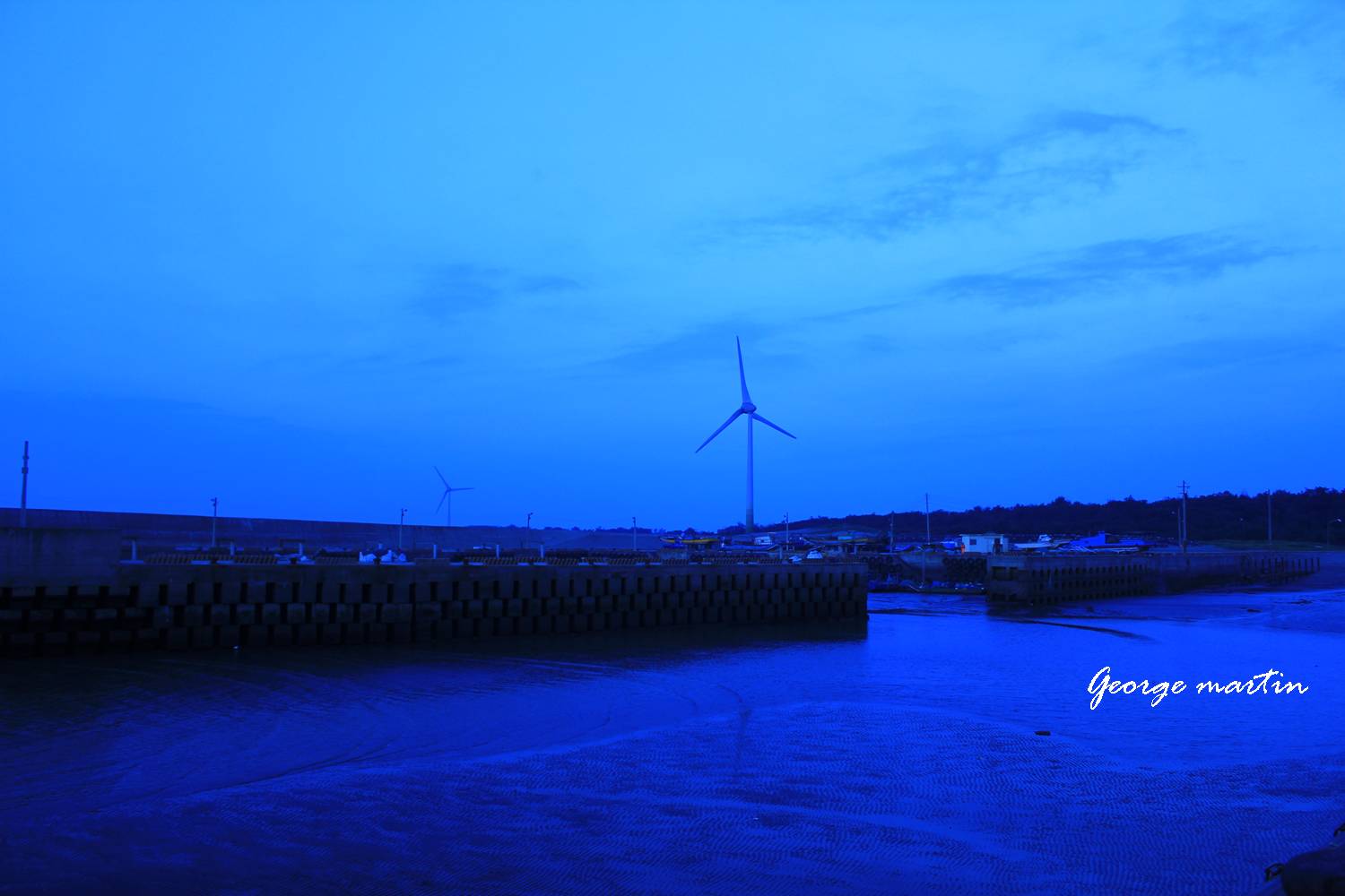 http://i.dcview.tw/gallery/201205/7f7bbc79b449615e5f3d261b624499f5.jpg