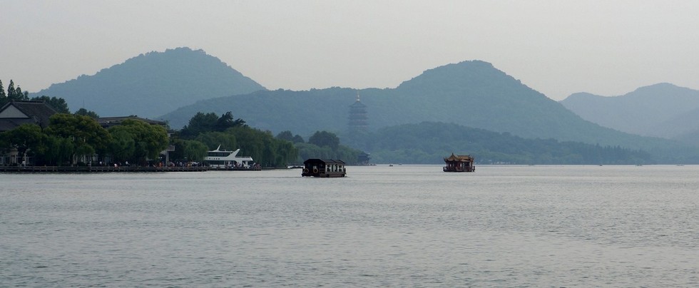 http://i.dcview.tw/gallery/201205/8e26ddc730df47e2892899d7a433717c.jpg