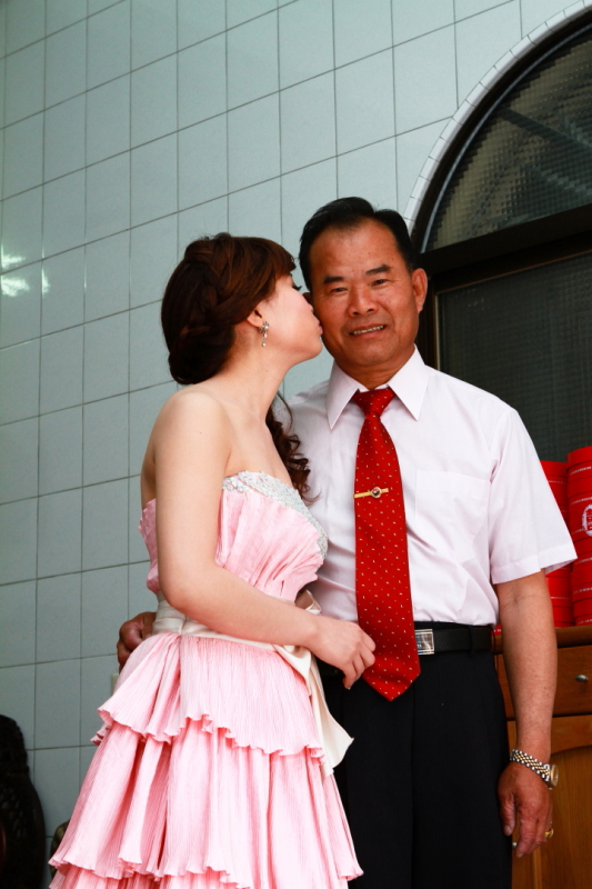 http://i.dcview.tw/gallery/201205/c4444ccd6f4e89f48e9d8562b30837fd.jpg