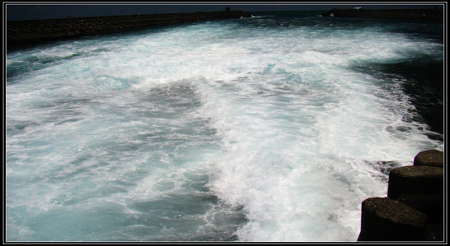 http://i.dcview.tw/gallery/201205/c587d5ef2416279bb3c6b987f4d10796.jpg