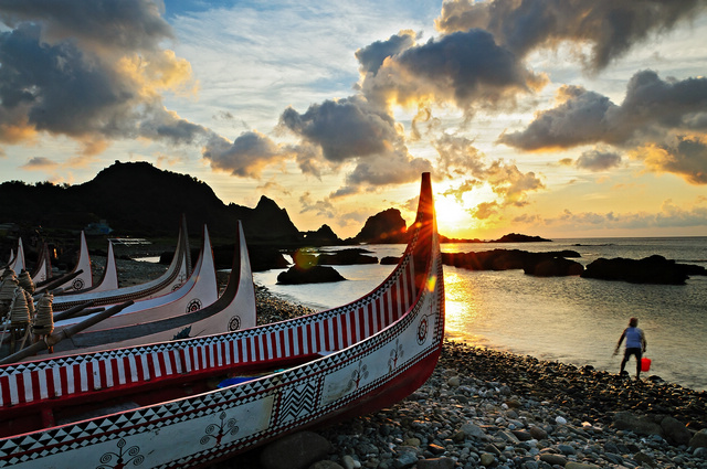 http://i.dcview.tw/gallery/201205/c98d1a2b74b0c8410f85c018ef3e4cb9.jpg