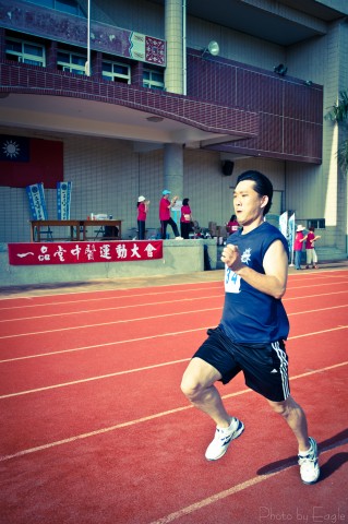 http://i.dcview.tw/gallery/201205/cd83a8013bbe40ac89bf378c25924c0e.jpg