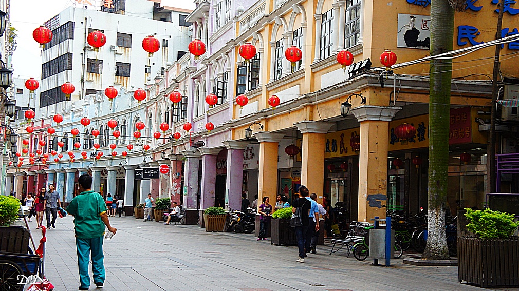 http://i.dcview.tw/gallery/201205/d2f18acf993258c8d190d0994fb2a991.jpg