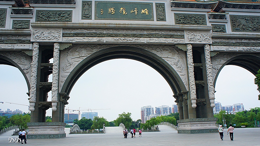 http://i.dcview.tw/gallery/201205/e3eaf74887eb4fe454bb26cb5e170410.jpg