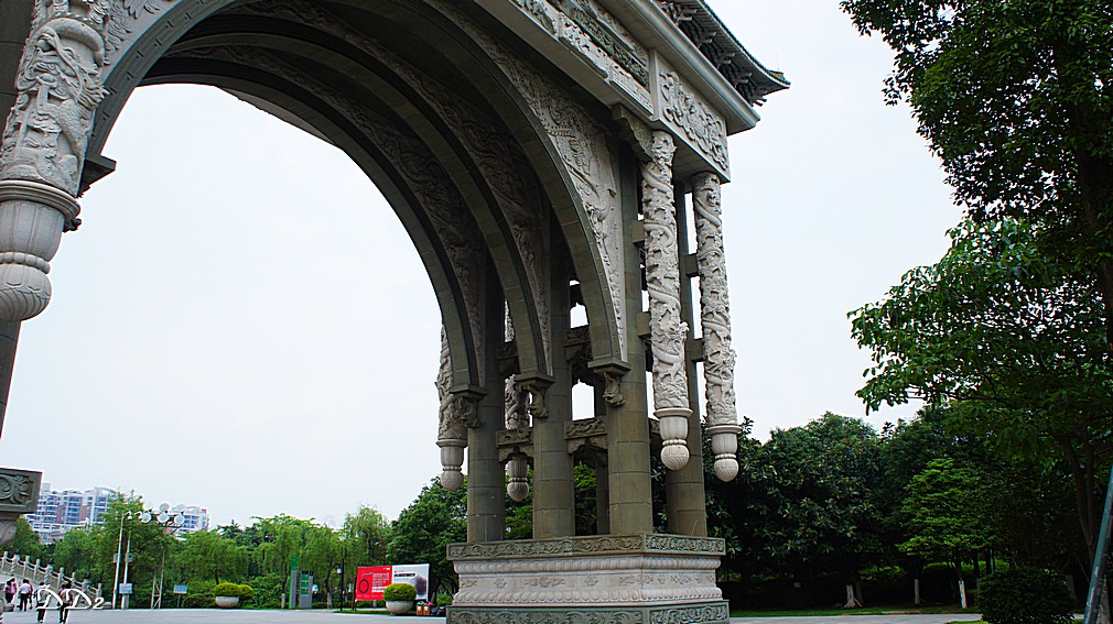 http://i.dcview.tw/gallery/201205/e401b981de294b2d677f5c9ac9b8c177.jpg