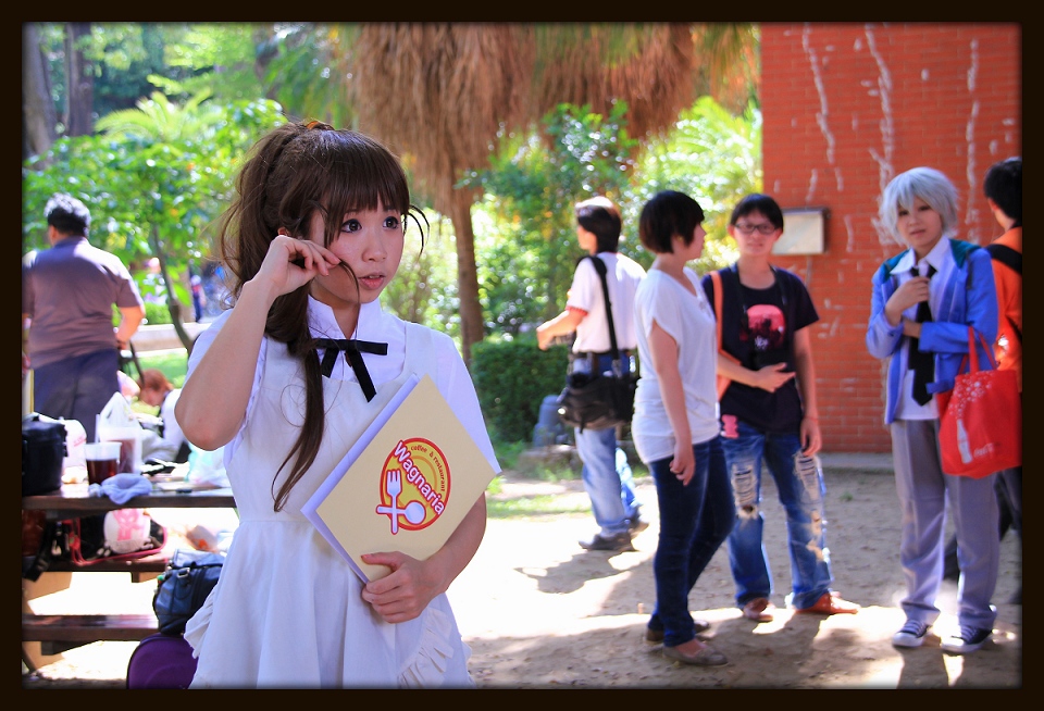 http://i.dcview.tw/gallery/201205/f490898cf7bea0f1a62a342b2b7a0d5d.jpg