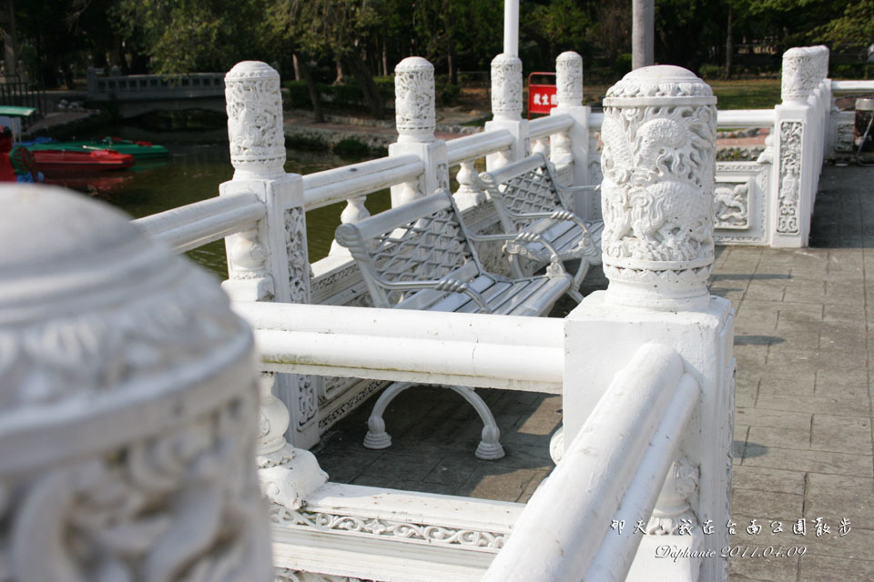 http://i.dcview.tw/gallery/201205/f75c33d6086681774793dd01f9f9af2d.jpg