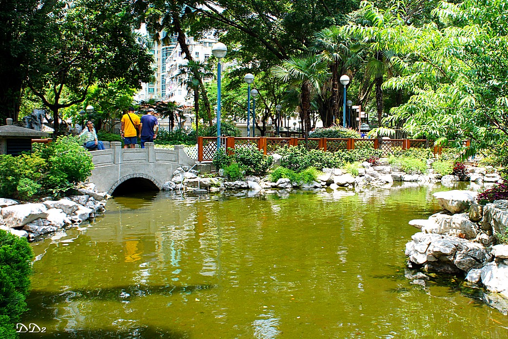 http://i.dcview.tw/gallery/201205/f98896fa8471f644388220436e5c295a.jpg