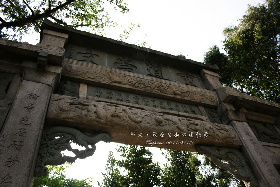 http://i.dcview.tw/gallery/201205/f9e60196adf665056ed20aefa51b0d54.jpg