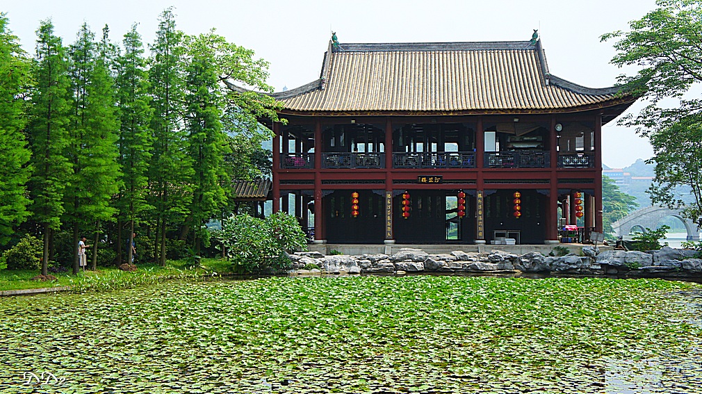 http://i.dcview.tw/gallery/201205/fae2975a312e8c5741420705717c50eb.jpg