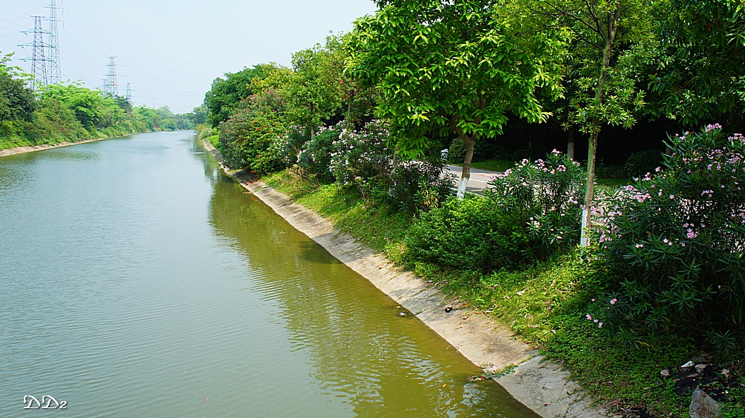 http://i.dcview.tw/gallery/201206/0bc1654e9f1c0ba5abb48ffc018860b6.jpg