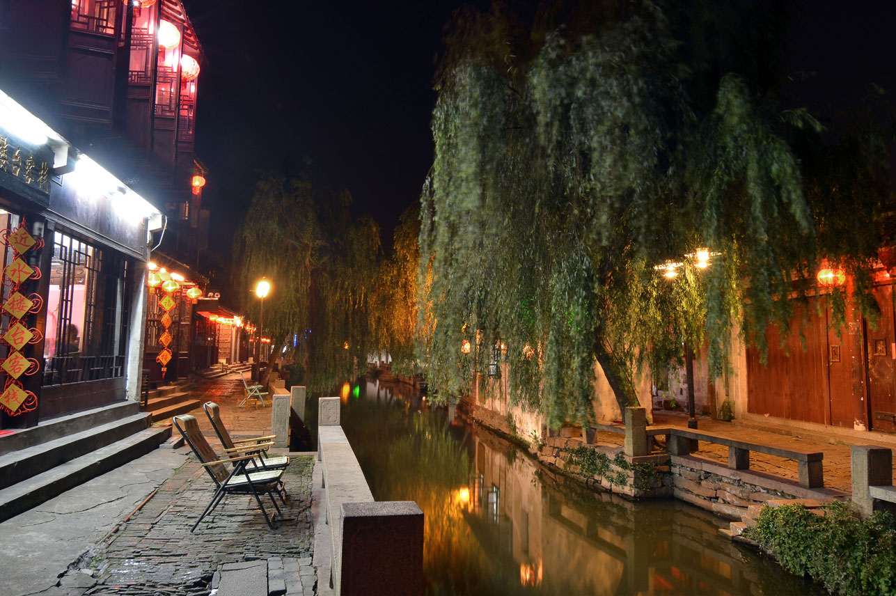 http://i.dcview.tw/gallery/201206/167729b3e80c4f9329761d1433f07d23.jpg