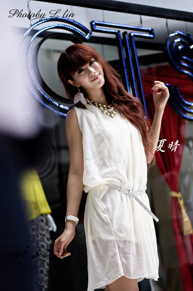 http://i.dcview.tw/gallery/201206/2c878f080bef8a674dc0db4028824896.jpg