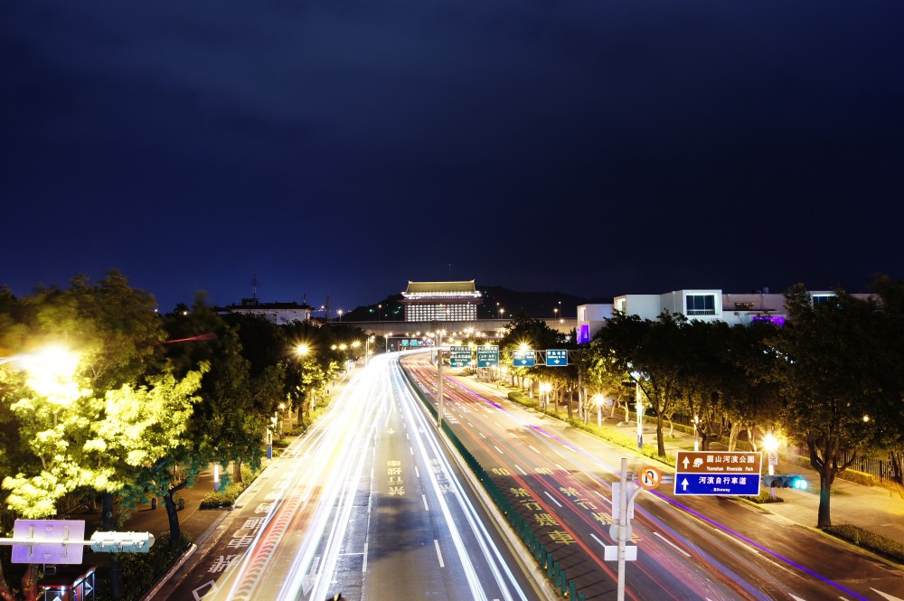 http://i.dcview.tw/gallery/201206/307554fa7776126a3dc09b09fbcb6975.jpg