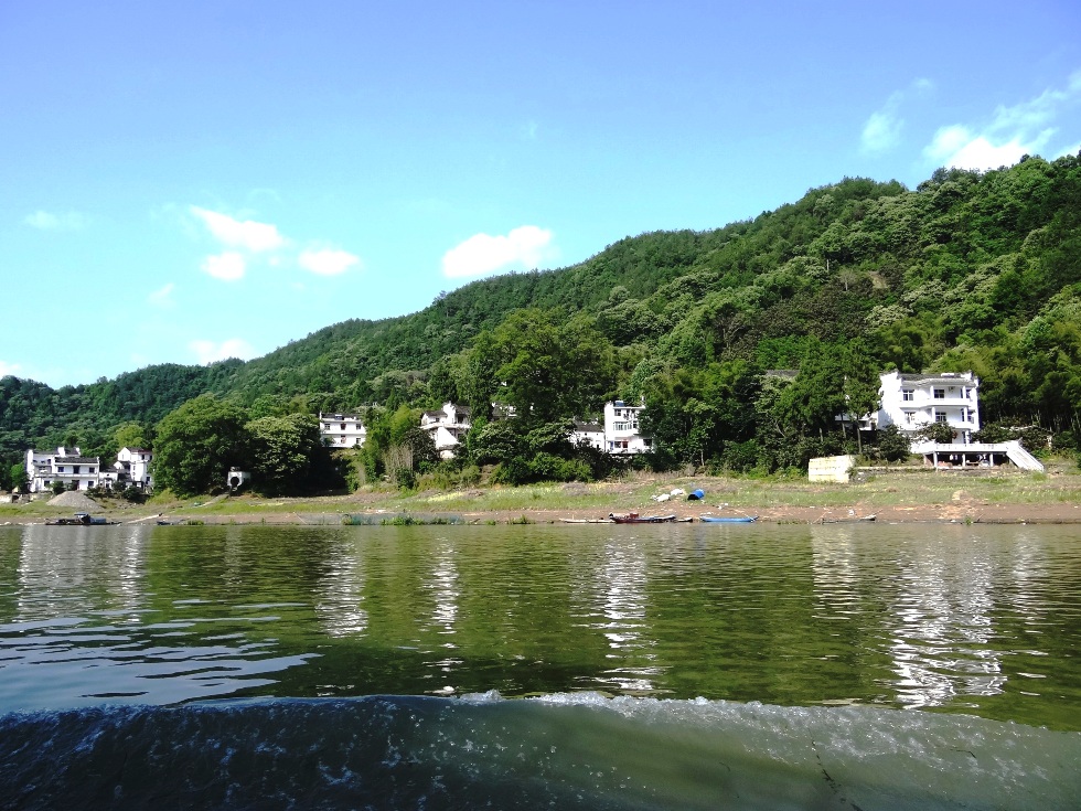 http://i.dcview.tw/gallery/201206/4326f6c807601dbd8426e97af518fcde.jpg