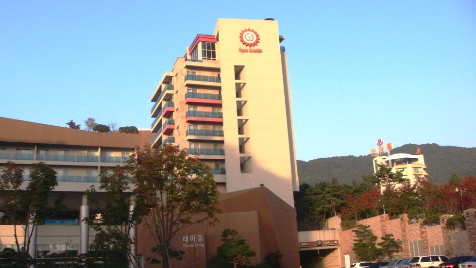 http://i.dcview.tw/gallery/201206/4b16b458f022e629e111b45d07276904.jpg