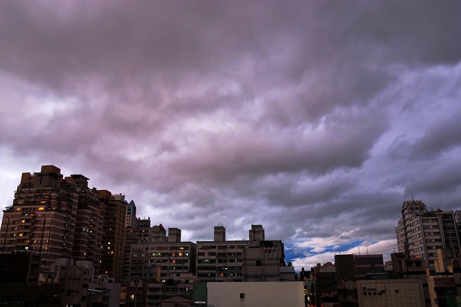http://i.dcview.tw/gallery/201206/4f745877d54436ed1946fec4a32f130a.jpg