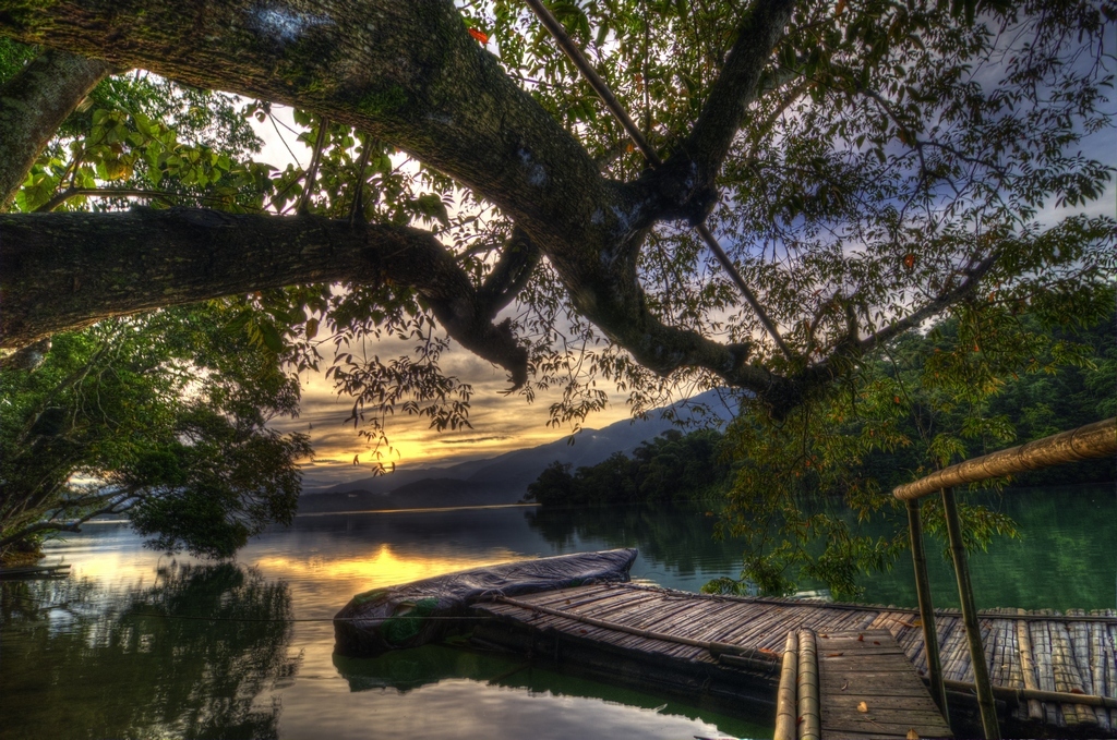 http://i.dcview.tw/gallery/201206/5da9556549865a9350f13dd2a7279bbb.jpg