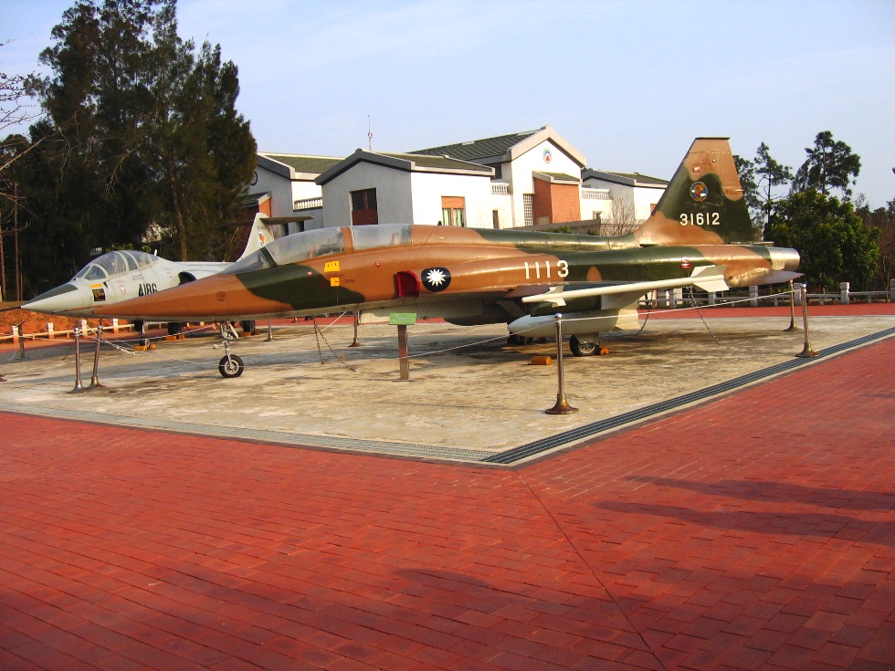 http://i.dcview.tw/gallery/201206/756aa9d72266749ea48b4ec68d286634.jpg
