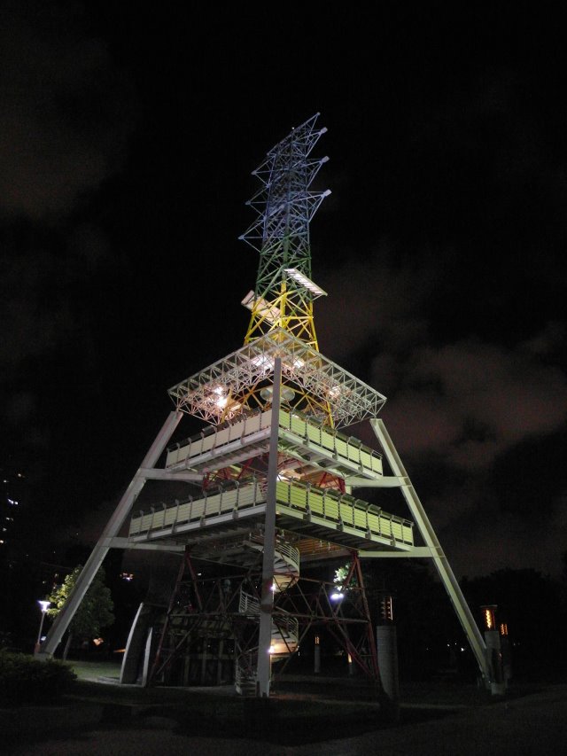 http://i.dcview.tw/gallery/201206/82c33ed66e5bd5c82d8be95d5d0a81ec.jpg