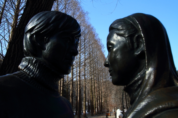 http://i.dcview.tw/gallery/201206/8480a3c75ed3e5d3c65cc5b6a7002c22.jpg