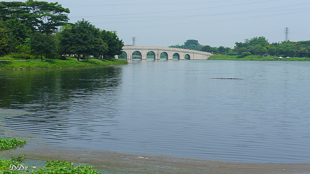 http://i.dcview.tw/gallery/201206/8b80fe6a023e32f91db737ff27235f26.jpg