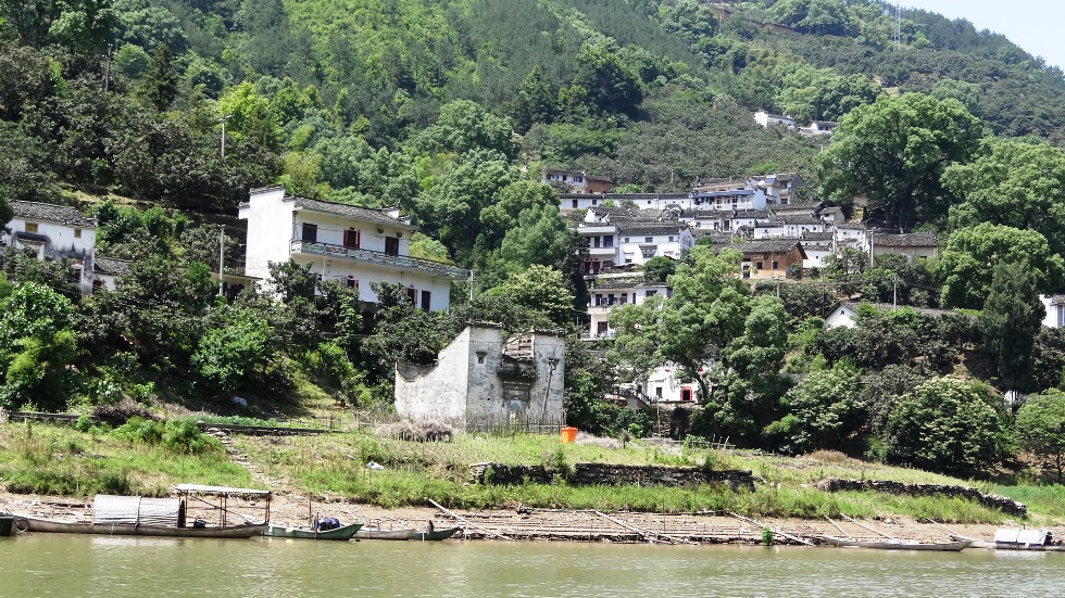http://i.dcview.tw/gallery/201206/8c9e635078a2ab8150010e3b2137df05.jpg