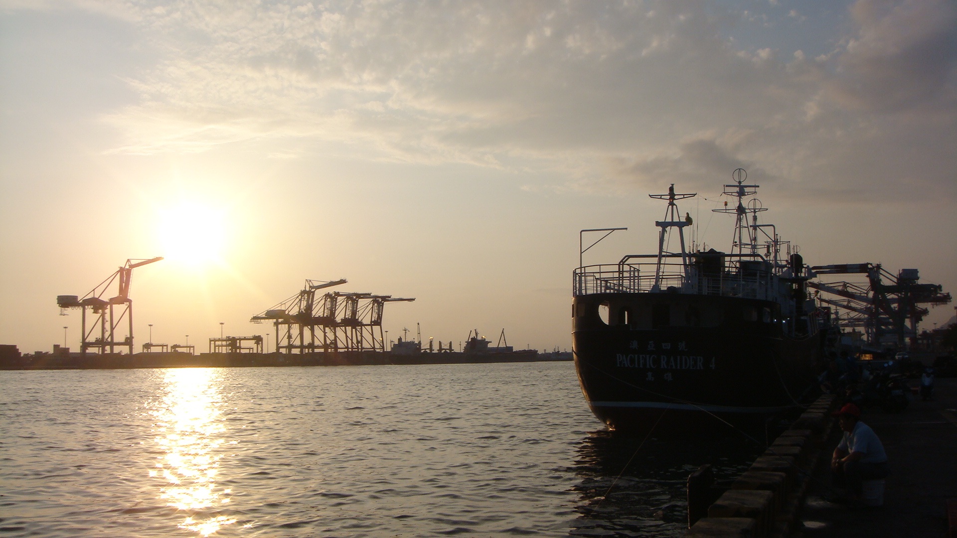 http://i.dcview.tw/gallery/201206/9730dc62d72b5528be83b9ec34c2f221.jpg