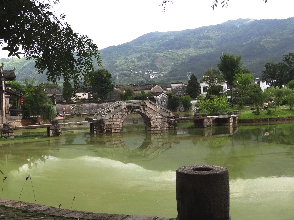 http://i.dcview.tw/gallery/201206/a52067972a98787f494a1baa6929d9d8.jpg
