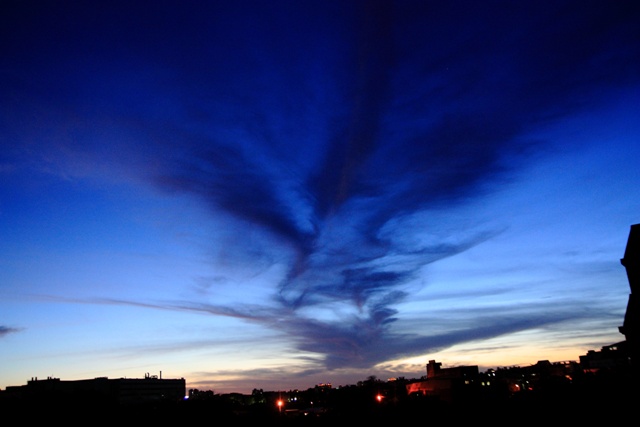 http://i.dcview.tw/gallery/201206/a81f4fec078ad000695171692316c5e7.jpg