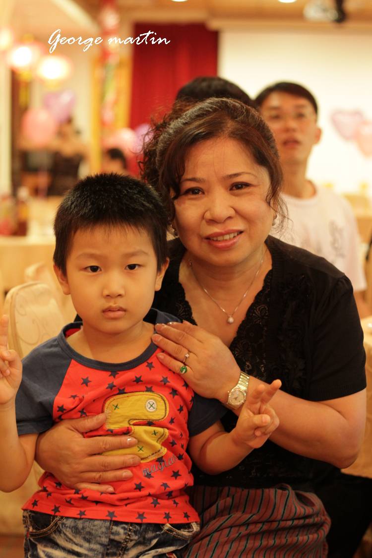 http://i.dcview.tw/gallery/201206/b78deffc535d33dea0b859a94b5cd8ff.jpg