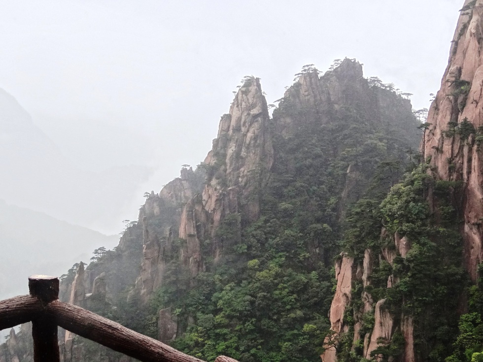 http://i.dcview.tw/gallery/201206/c735460c6a8f3fd506bb1b87eca5774b.jpg