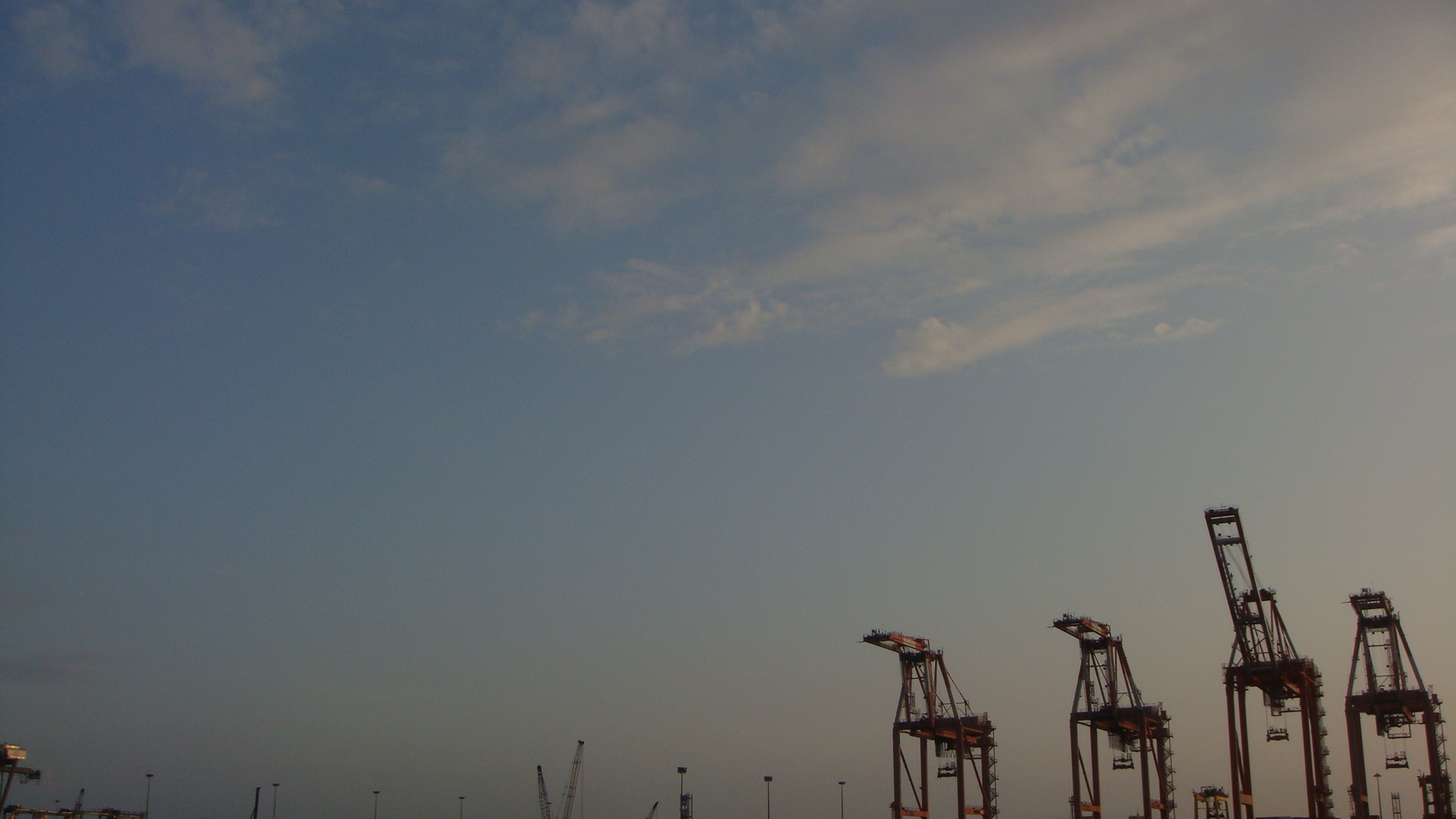 http://i.dcview.tw/gallery/201206/d30902b4a2e9ba8f42bede7eb2cefb99.jpg